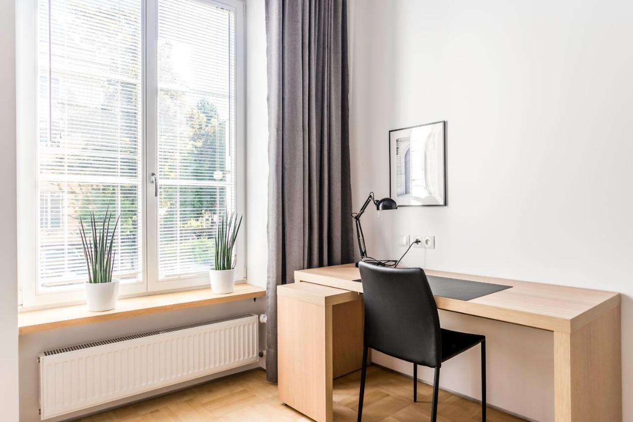 P&O Serviced Apartments Warecka Street Варшава Екстериор снимка