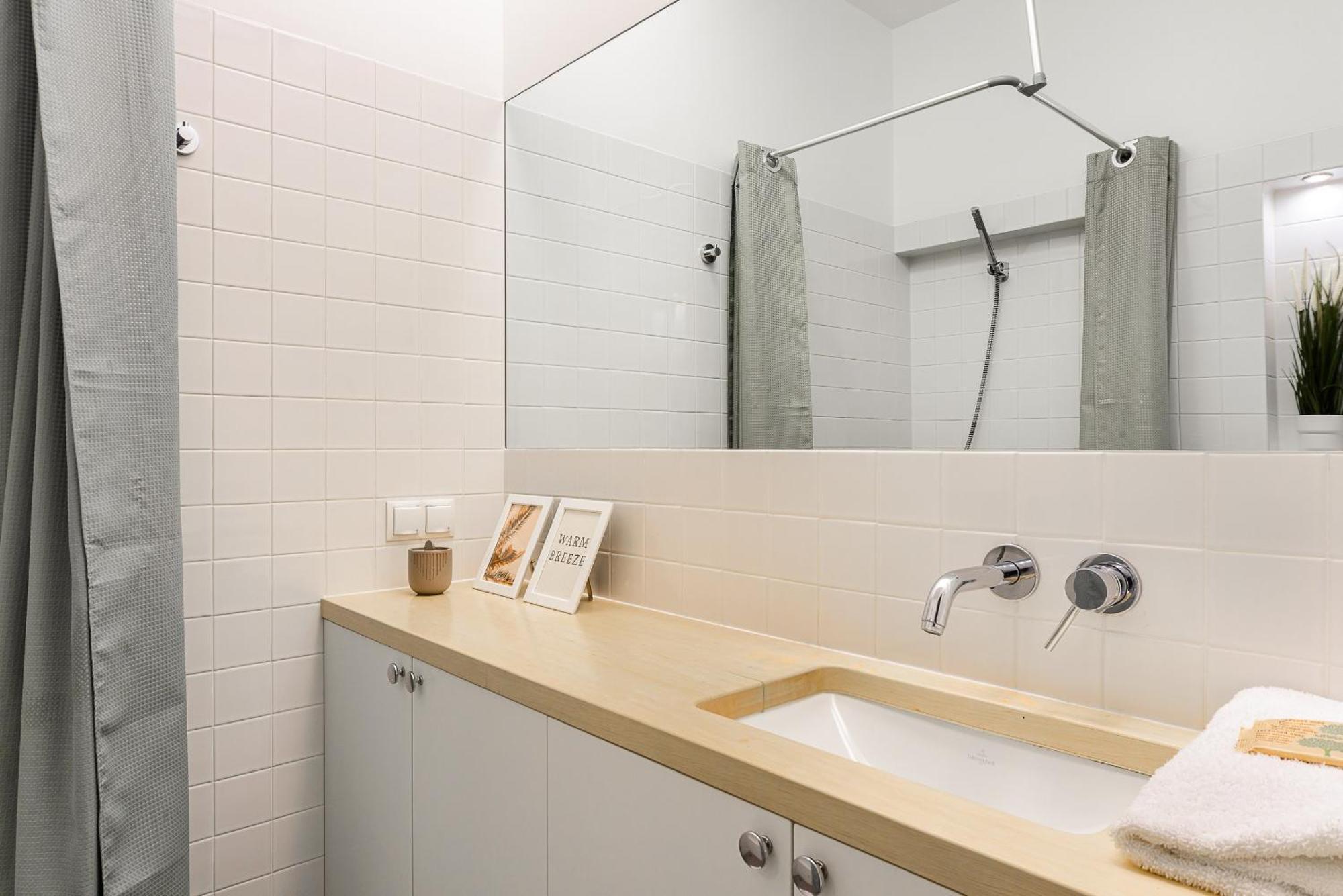 P&O Serviced Apartments Warecka Street Варшава Екстериор снимка